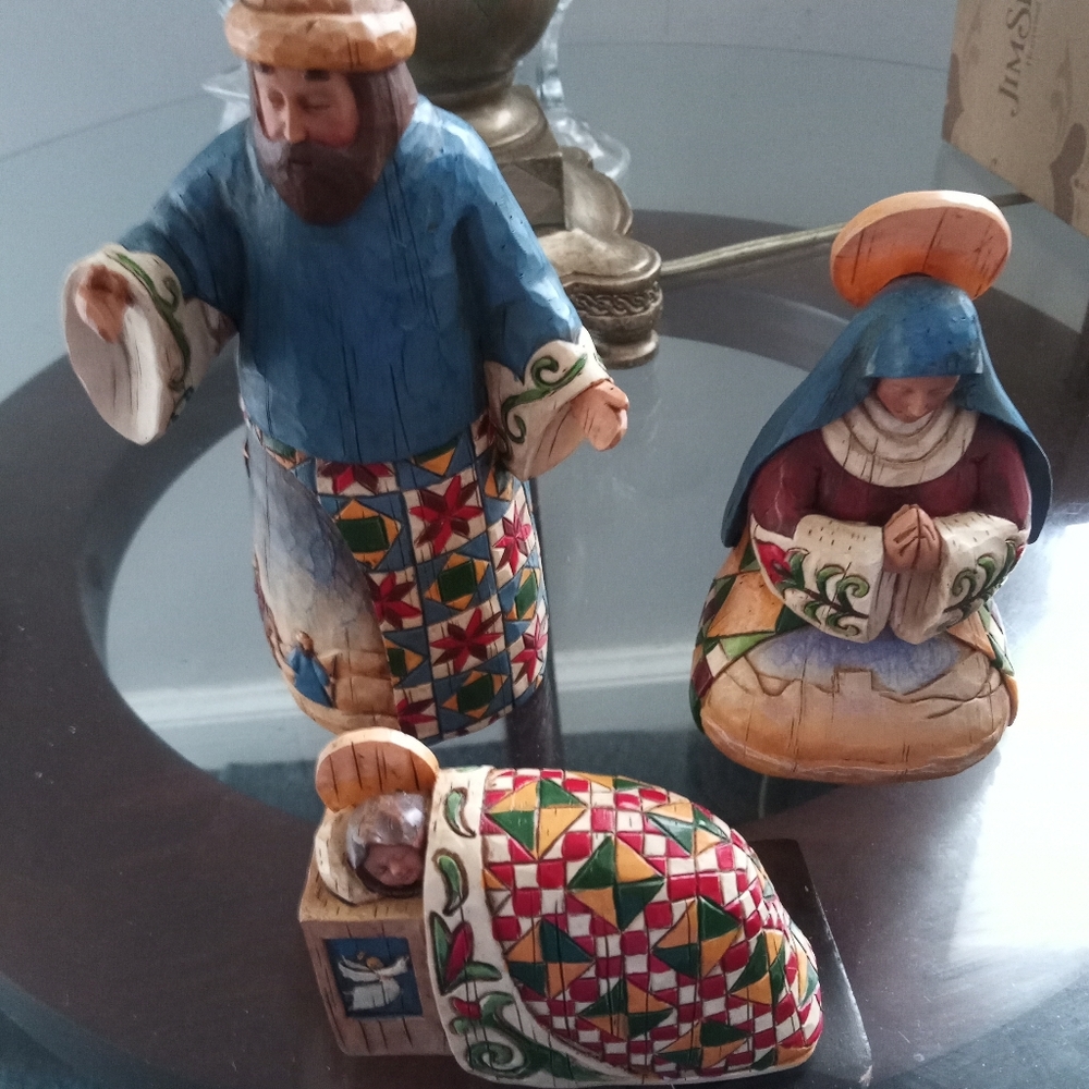 Holy family Figurine